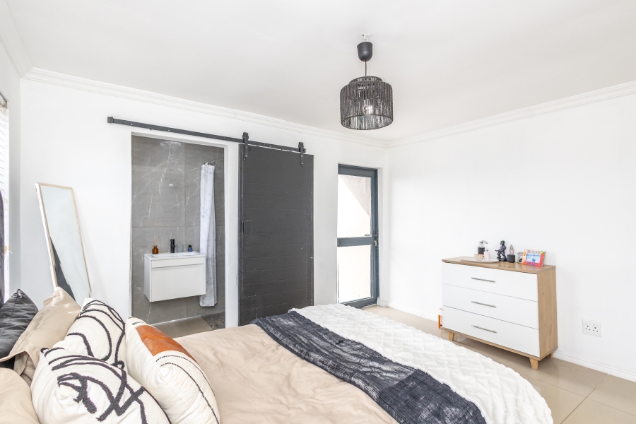 6 Bedroom Property for Sale in Haasendal Western Cape